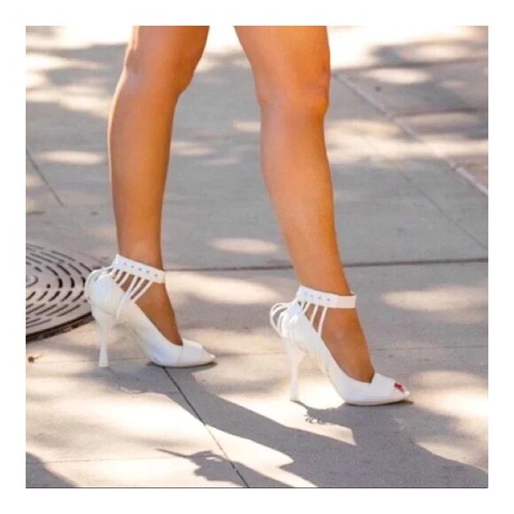 MISSONI Runway White Leather Caged Peep Toe Pumps Heels Ankle Strap NEW FLAWED - Picture 2 of 13